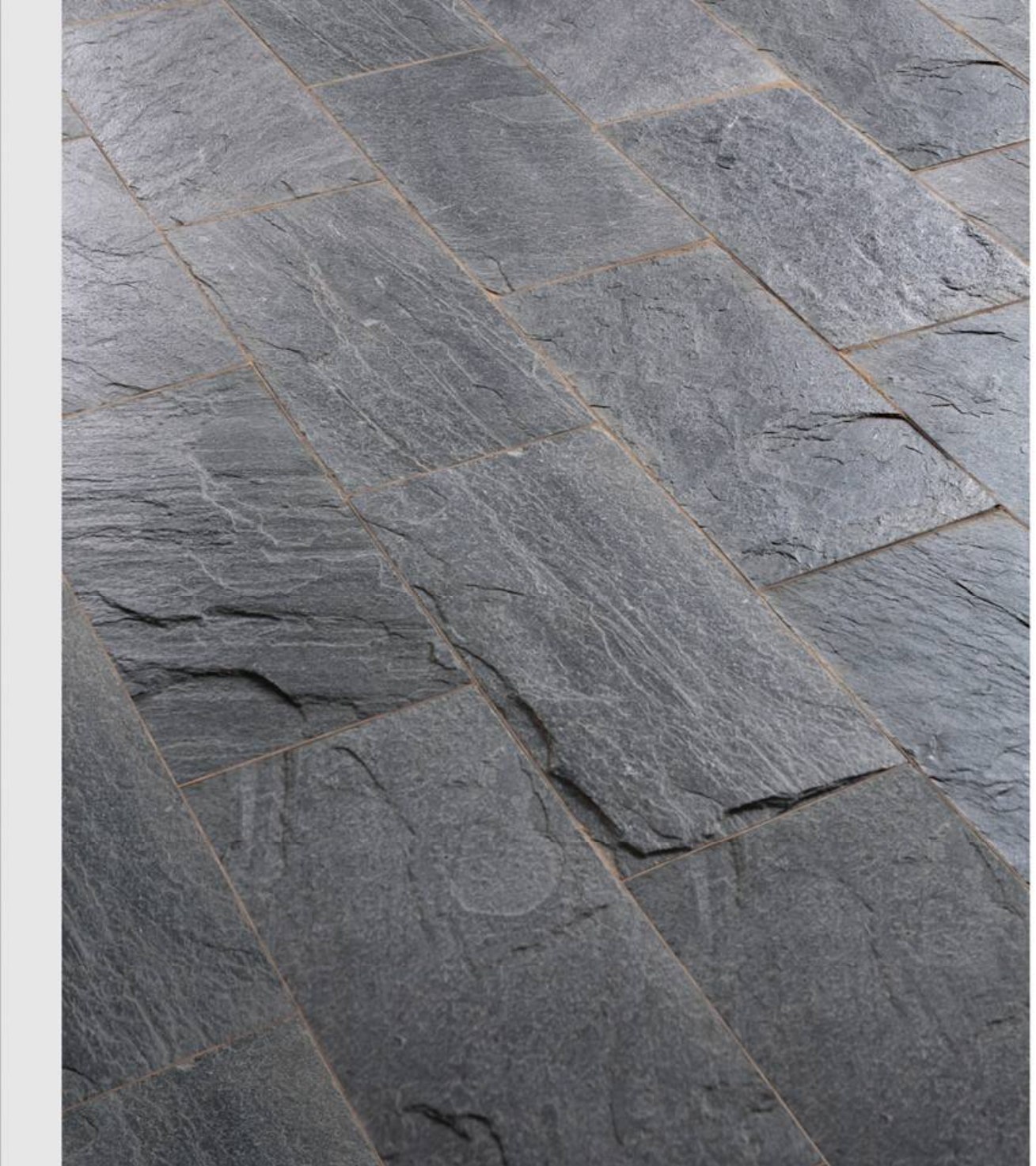 Dalle de quartzite indien Amazon Natural, gris anthracite.