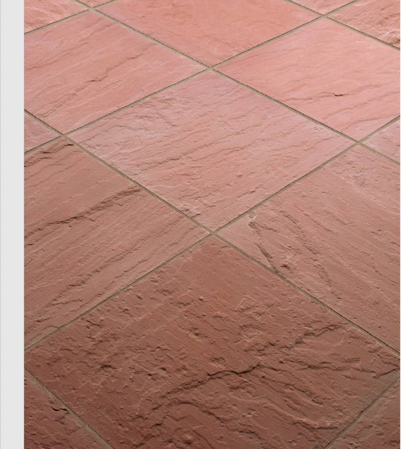 Dalle de grès indien Terra, teinte rouge terracotta.